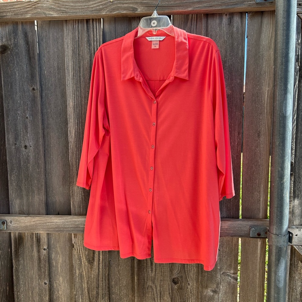 Nygard bright peach tunic.